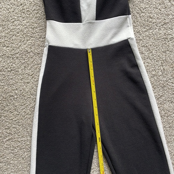 ✨Jumpsuit✨ - Picture 8 of 12
